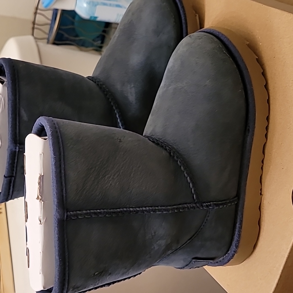 Kids navy blue uggs